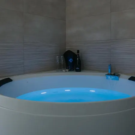 Nuovo Reale Affittacamere 3*